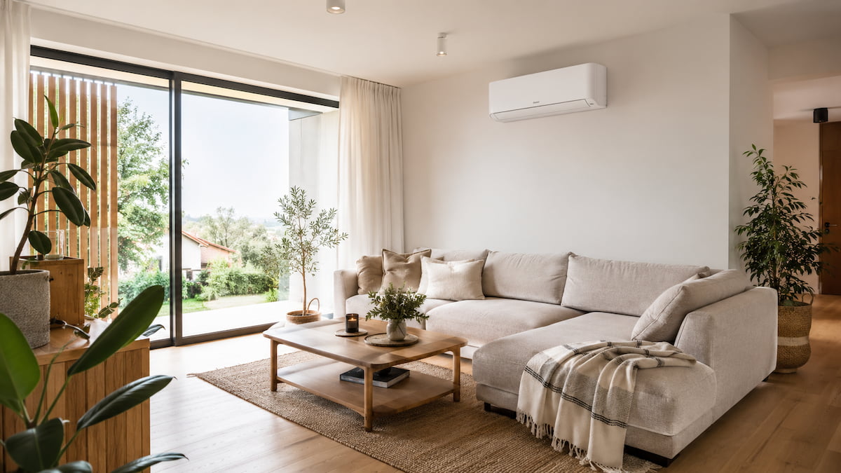 Klimatyzacja – salon w domu jednorodzinnym